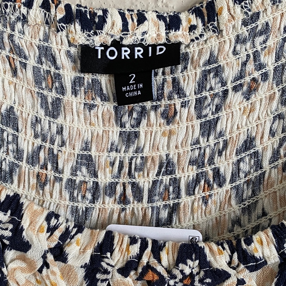 Torrid Navy and Cream Geometric Tank Top - Picture 2 of 8
